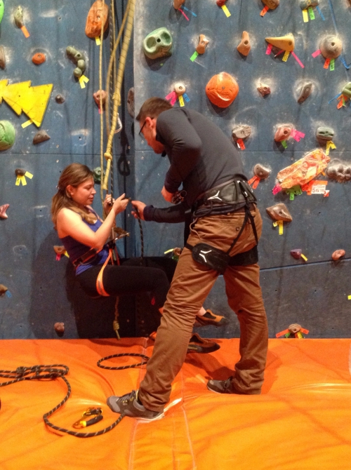 Жумар, восьмёрка и прочие премудрости (альпиндустрия, горная школа, скалолазание, альпинизм, обучение, школа, курсы, восьмерка, узлы)