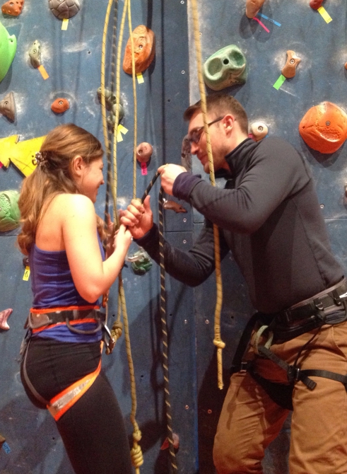 Жумар, восьмёрка и прочие премудрости (альпиндустрия, горная школа, скалолазание, альпинизм, обучение, школа, курсы, восьмерка, узлы)