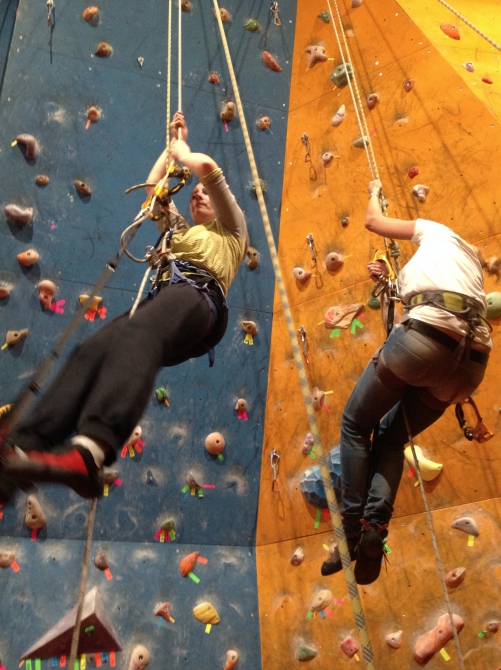 Жумар, восьмёрка и прочие премудрости (альпиндустрия, горная школа, скалолазание, альпинизм, обучение, школа, курсы, восьмерка, узлы)