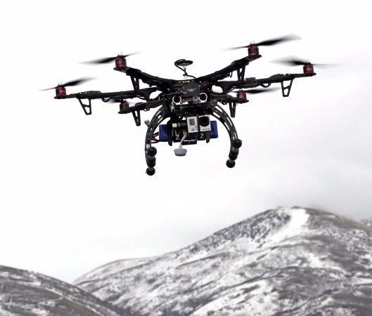 drone-over-mountains