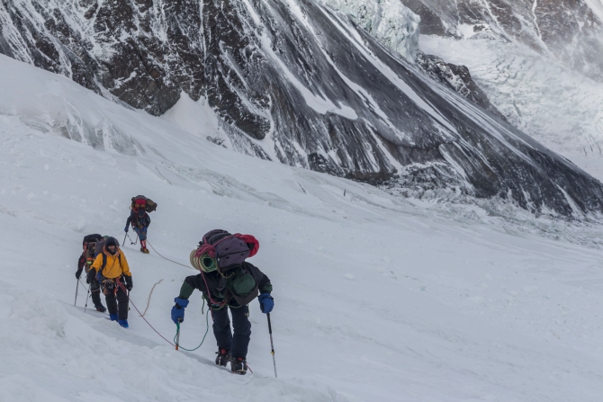 Зимний пик Ленина. Фоторассказ. (Альпинизм, турклуб маи, кичик-алай, заалайский хребет, памир)