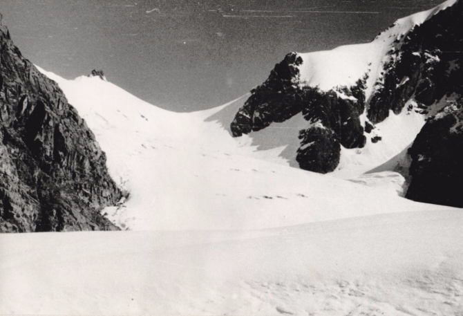 Помогите опознать перевалы по старым фотографиям. (Горный туризм)