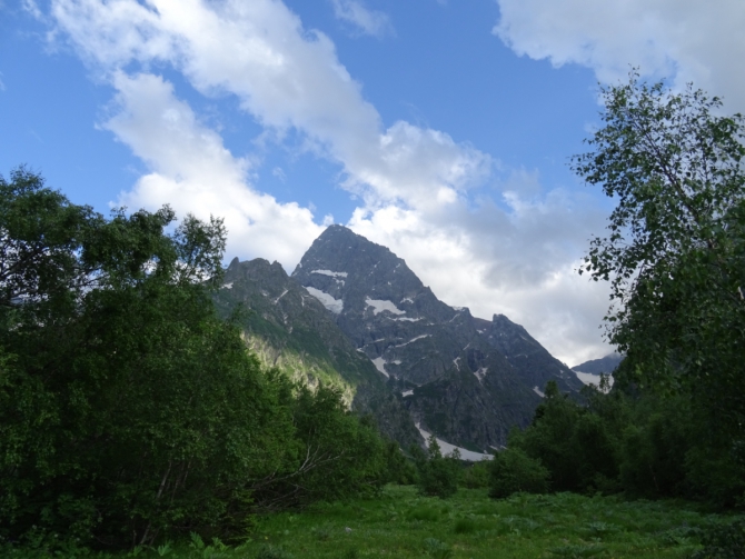 (1) фото Горы с начала подхода