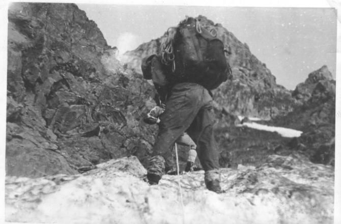 Помогите опознать фотографии из походов ферганских туристов по Памиро-Алаю (или еще каких-то ближних к Фергане горных районов, Горный туризм)