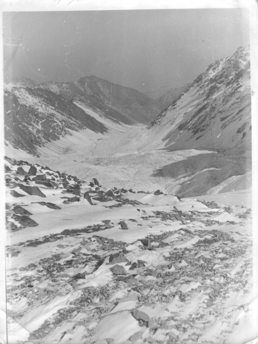 Помогите опознать фотографии из походов ферганских туристов по Памиро-Алаю (или еще каких-то ближних к Фергане горных районов, Горный туризм)