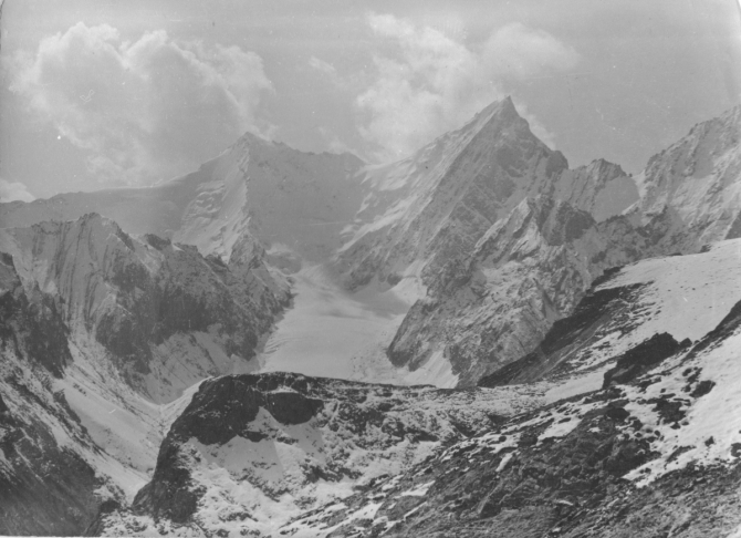 Помогите опознать фотографии из походов ферганских туристов по Памиро-Алаю (или еще каких-то ближних к Фергане горных районов, Горный туризм)