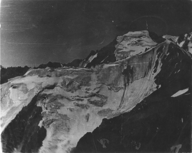 Помогите опознать фотографии из походов ферганских туристов по Памиро-Алаю (или еще каких-то ближних к Фергане горных районов, Горный туризм)