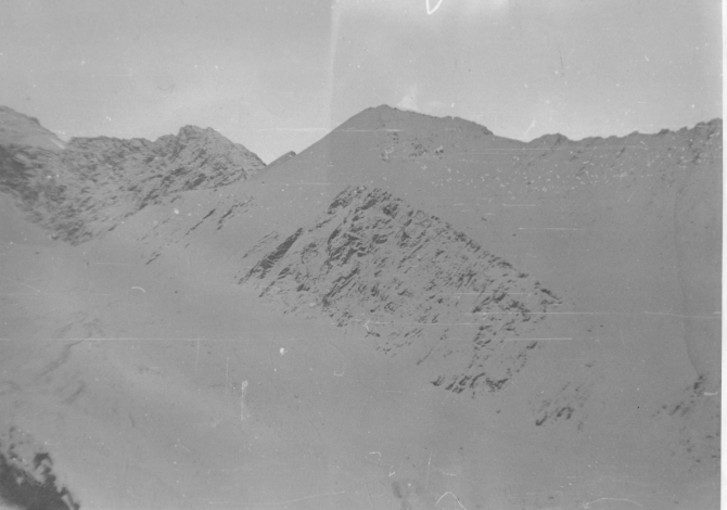 Помогите опознать фотографии из походов ферганских туристов по Памиро-Алаю (или еще каких-то ближних к Фергане горных районов, Горный туризм)