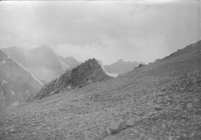 Помогите опознать фотографии из походов ферганских туристов по Памиро-Алаю (или еще каких-то ближних к Фергане горных районов, Горный туризм)