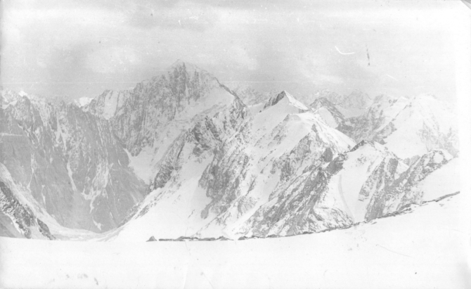 Помогите опознать фотографии из походов ферганских туристов по Памиро-Алаю (или еще каких-то ближних к Фергане горных районов, Горный туризм)