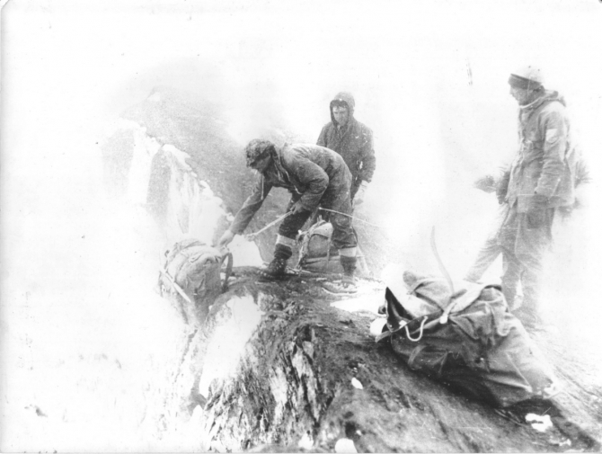 Помогите опознать фотографии из походов ферганских туристов по Памиро-Алаю (или еще каких-то ближних к Фергане горных районов, Горный туризм)