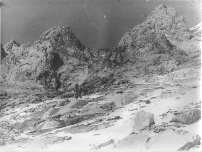 Помогите опознать фотографии из походов ферганских туристов по Памиро-Алаю (или еще каких-то ближних к Фергане горных районов, Горный туризм)