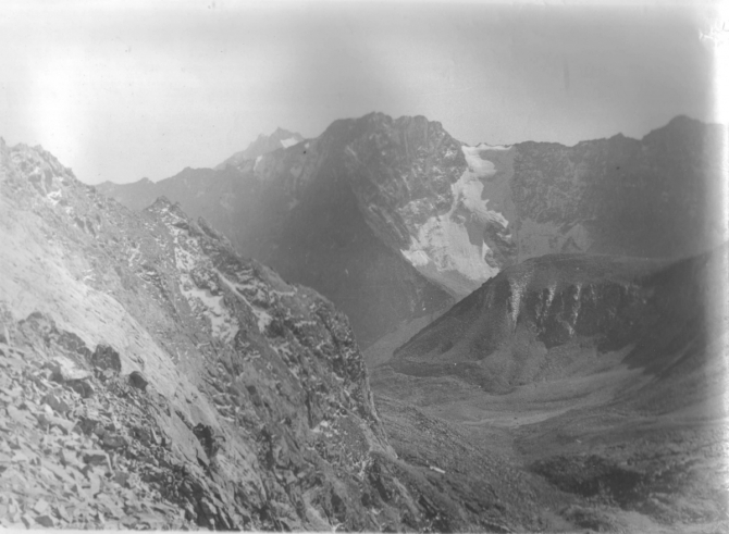Помогите опознать фотографии из походов ферганских туристов по Памиро-Алаю (или еще каких-то ближних к Фергане горных районов, Горный туризм)