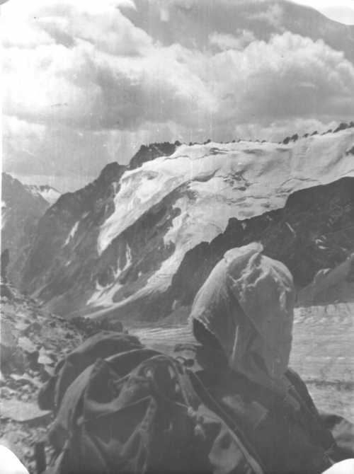 Помогите опознать фотографии из походов ферганских туристов по Памиро-Алаю (или еще каких-то ближних к Фергане горных районов, Горный туризм)