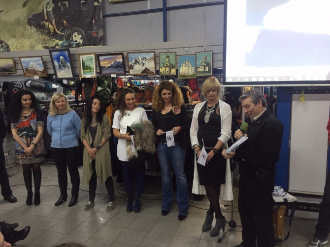 Пресс-релиз “1-й Российской женской экспедиции на Эверест” (Альпинизм, 2016, женская экспедиция, клуб 7 вершин)