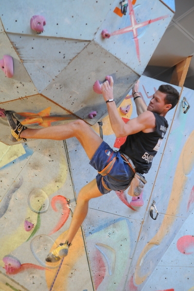 Первенство России и ВЮС «Янтарные вершины-2016» в Калининграде: итоги (Скалолазание, всероссийские юношеские соревнования, скорость, трудность, боулдеринг, алевтина цвиренко, Вячеслав Горелов, елена красовская)