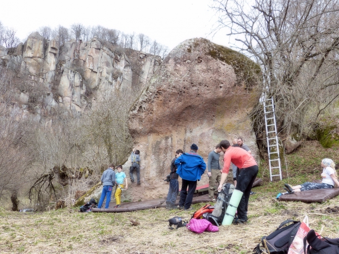 В Кабардино- Балкарии завершился первый открытый фестиваль по боулдерингу "БОУЛДЕР-ФЕСТ "ЛЕЧИНКАЙ 2016" (Скалолазание, Кавказ; скалолазание; Кабардино-Балкария; Карина Мезова; Альпклуб)