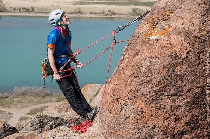 Смена альплагеря Туюк-Су на скалах Тамгалы-Тас (Или, Скалолазание)