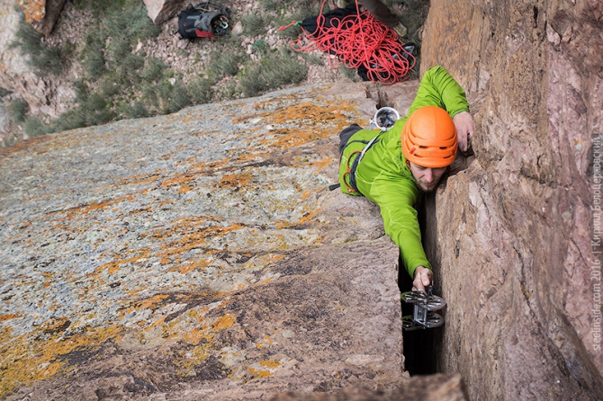 Смена альплагеря Туюк-Су на скалах Тамгалы-Тас (Или, Скалолазание)