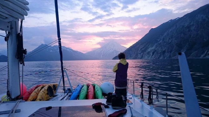 Целина. Кирилл Серёгин: "Лыжи дают мне свободу!" (Бэккантри/Фрирайд, спецпроект, горы, камчатка, интервью, кирилл серегин, косатка, kamchatka freeride community)