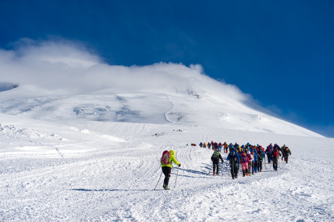 Ежегодный международный Фестиваль экстремальных видов спорта Red Fox Elbrus Race VIII (Альпинизм, Vertical Kilometer® - Mt Elbrus, SkyMarathon® - Mt Elbrus, скоростное восхождение, вертикальный км, Международный Кубок Победы, ски-альпинизм, снегоступинг)