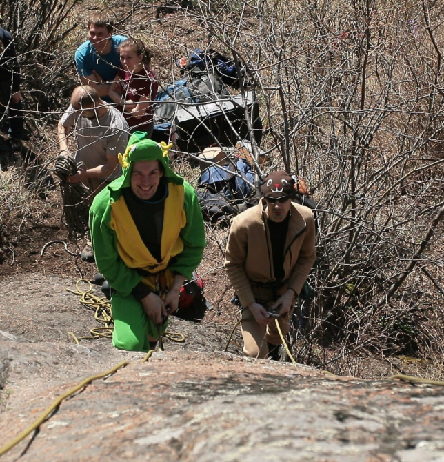 Красноярцы открыли скальный сезона на Столбах (Скалолазание, красноярск, олдскул, фестиваль, астма)