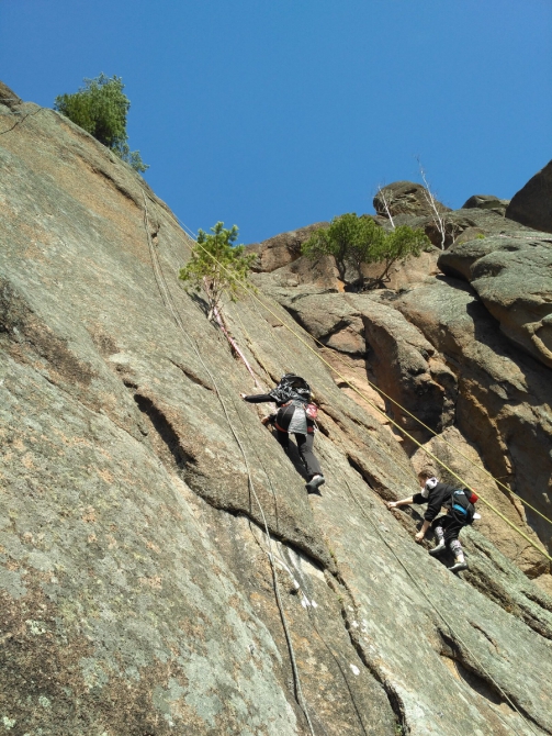 Красноярцы открыли скальный сезона на Столбах (Скалолазание, красноярск, олдскул, фестиваль, астма)