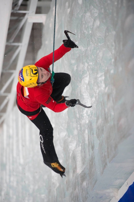 Екатерина Кощеева: Нужно привлекать зрителей на ледолазные трибуны! (Ледолазание/drytoolling, ледолазание, интервью, катя кощеева, киров, соревнования, спорт, ozone)