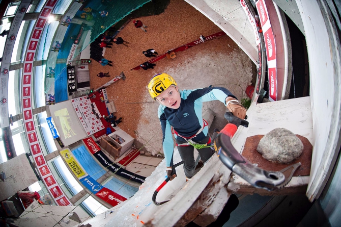 Екатерина Кощеева: Нужно привлекать зрителей на ледолазные трибуны! (Ледолазание/drytoolling, ледолазание, интервью, катя кощеева, киров, соревнования, спорт, ozone)