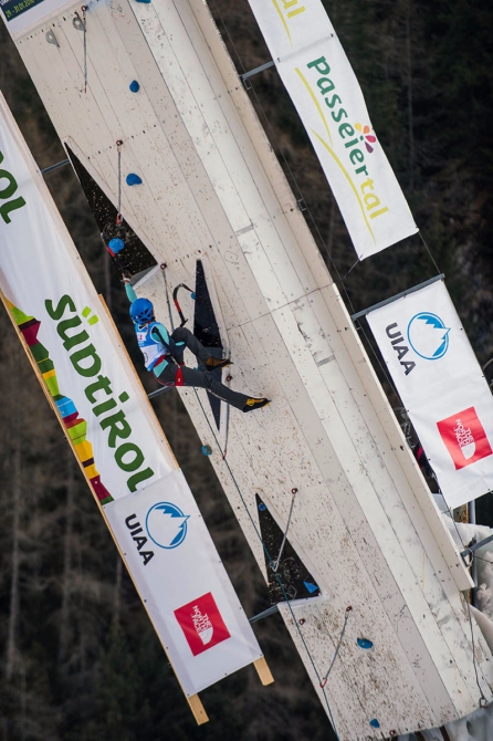 Екатерина Кощеева: Нужно привлекать зрителей на ледолазные трибуны! (Ледолазание/drytoolling, ледолазание, интервью, катя кощеева, киров, соревнования, спорт, ozone)