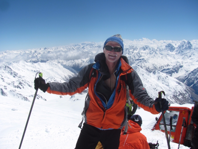 "Альпинизм – это путешествие пешком в открытый Космос". (Ошхамахо, redfox elbrus race)