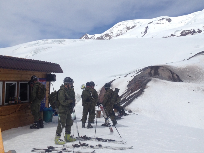 Скитур и фрирайд Приэльбрусье - Безенги. Часть 1 "Приэльбрусье 10 лет спустя" (Ски-тур)