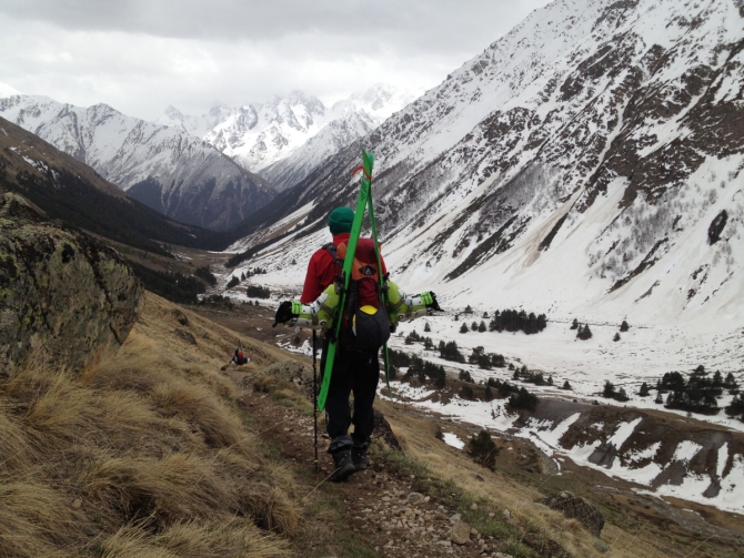 Скитур и фрирайд Приэльбрусье - Безенги. Часть 1 "Приэльбрусье 10 лет спустя" (Ски-тур)