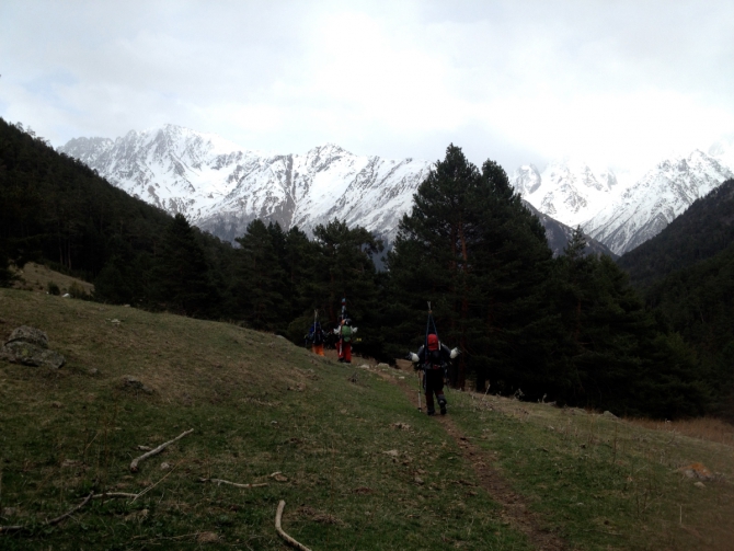 Скитур и фрирайд Приэльбрусье - Безенги. Часть 1 "Приэльбрусье 10 лет спустя" (Ски-тур)