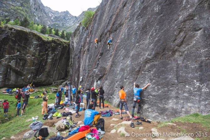 Melloblocco-2016: смарт-лазание со смартфоном (Скалолазание, скалолазание, боулдеринг, меллоблоко, италия, фестиваль, соревнования)