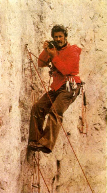 Неприступная Джомолунгма. Меррей Сейл. Серия "Листая пожелтевшие страницы" (Альпинизм, эверест, непал, гималаи, диренфурт, юго-западная стена эвереста)