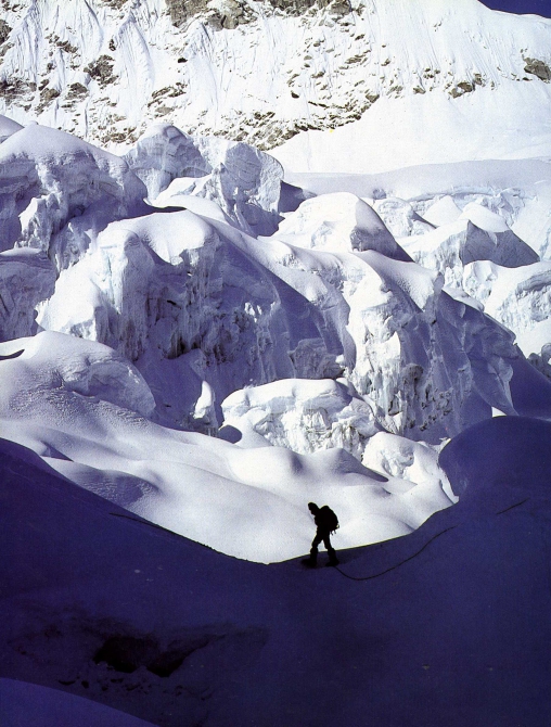 Неприступная Джомолунгма. Меррей Сейл. Серия "Листая пожелтевшие страницы" (Альпинизм, эверест, непал, гималаи, диренфурт, юго-западная стена эвереста)
