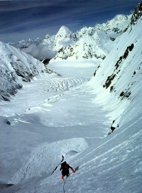 Неприступная Джомолунгма. Меррей Сейл. Серия "Листая пожелтевшие страницы" (Альпинизм, эверест, непал, гималаи, диренфурт, юго-западная стена эвереста)