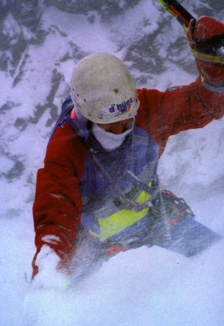Неприступная Джомолунгма. Меррей Сейл. Серия "Листая пожелтевшие страницы" (Альпинизм, эверест, непал, гималаи, диренфурт, юго-западная стена эвереста)