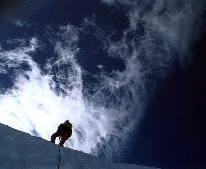 Неприступная Джомолунгма. Меррей Сейл. Серия "Листая пожелтевшие страницы" (Альпинизм, эверест, непал, гималаи, диренфурт, юго-западная стена эвереста)