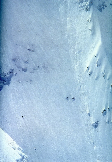 Неприступная Джомолунгма. Меррей Сейл. Серия "Листая пожелтевшие страницы" (Альпинизм, эверест, непал, гималаи, диренфурт, юго-западная стена эвереста)