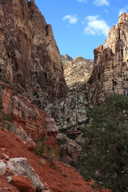 Почему любовь всегда приходит в последний день отпуска?