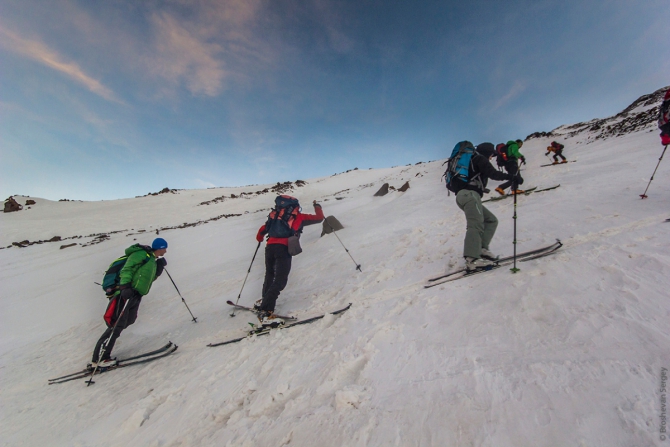 Восхождение на Демавенд, Иран, май 2016, отчет. (Альпинизм, вулкан, фото, ЭкстримГид, брошеван, broshevan, iran)