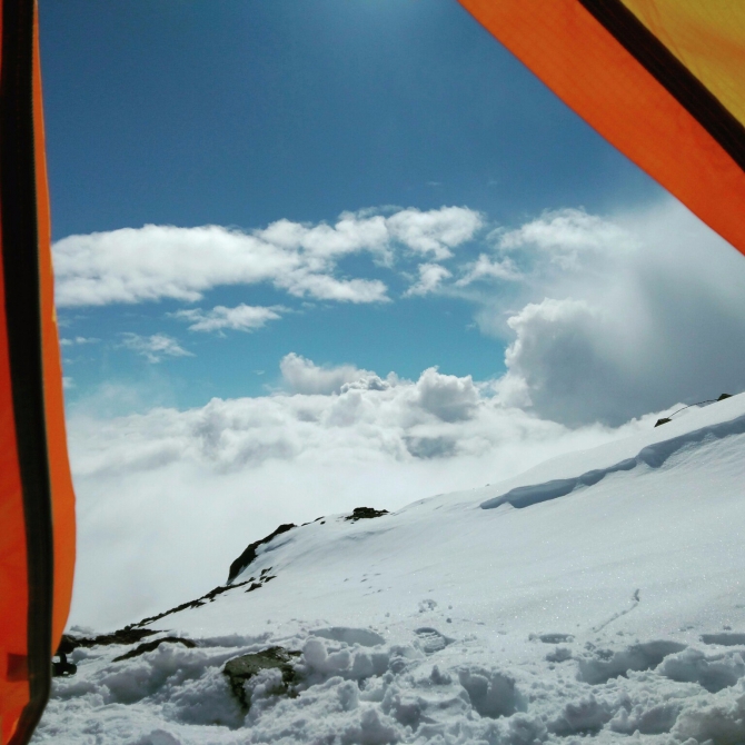 Эльбрусское испытание палатки NOVA TOUR Хан-Тенгри 3 (Альпинизм, палатка, отзыв)