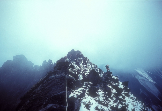 Нестандартные перевалы - первые траверсы. (Туризм)