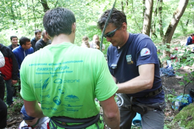 Фестиваль раздвинул тучи (Скалолазание, скалолазание, лермонтов, ставропольский край, Орлиные скалы, естественный рельеф, памяти друзей, Лида Правдина, мария ушакова, александр вербовский)