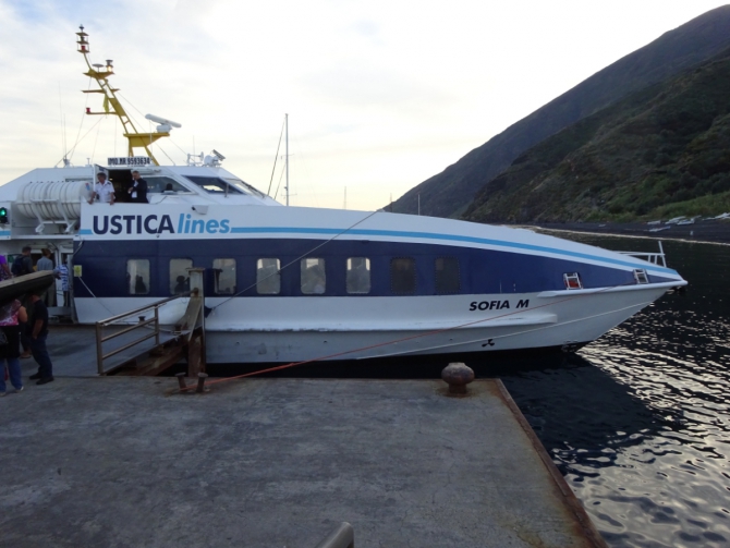 Восхождение на вулкан Стромболи. (Туризм)