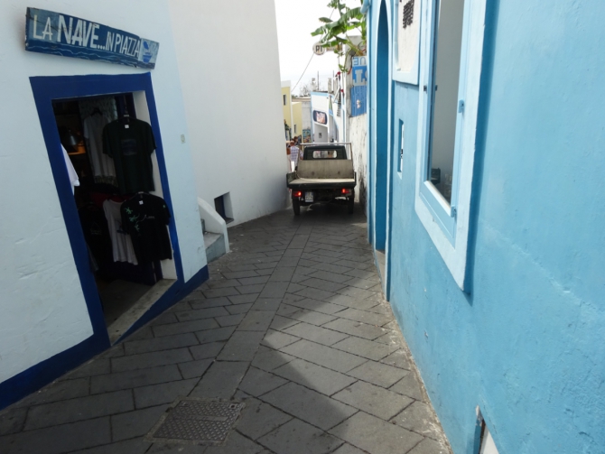 Восхождение на вулкан Стромболи. (Туризм)