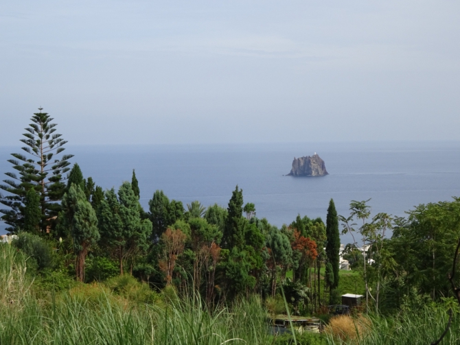 Восхождение на вулкан Стромболи. (Туризм)