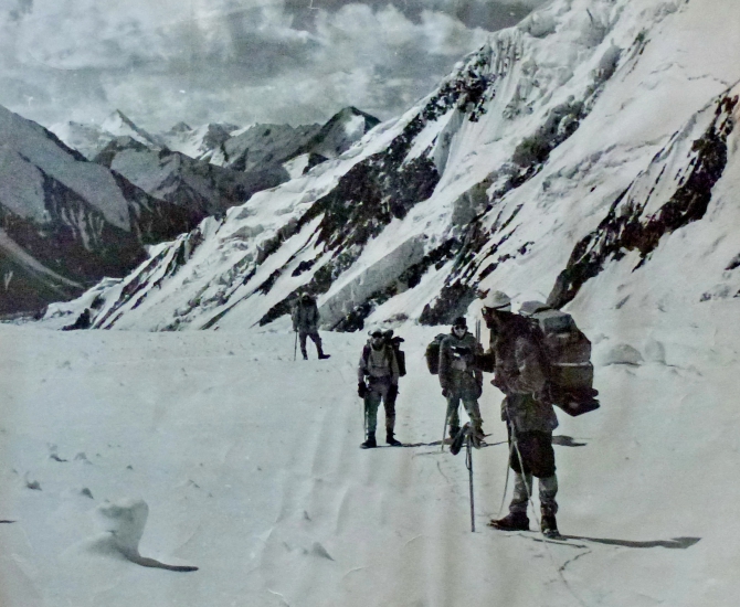 ИГОРЬ АЛЕКСАНДРОВИЧ БРИТАРОВ - ПИОНЕР ВЫСОТНОГО ГОРНОГО ТУРИЗМА (Горный туризм, высотный горный туризм, Памир.)